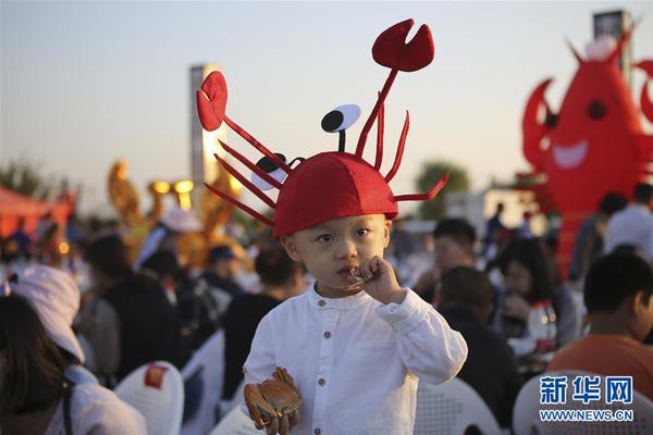 休眠近一年后，美国“新视野”号探测器在距地球95亿公里处苏醒