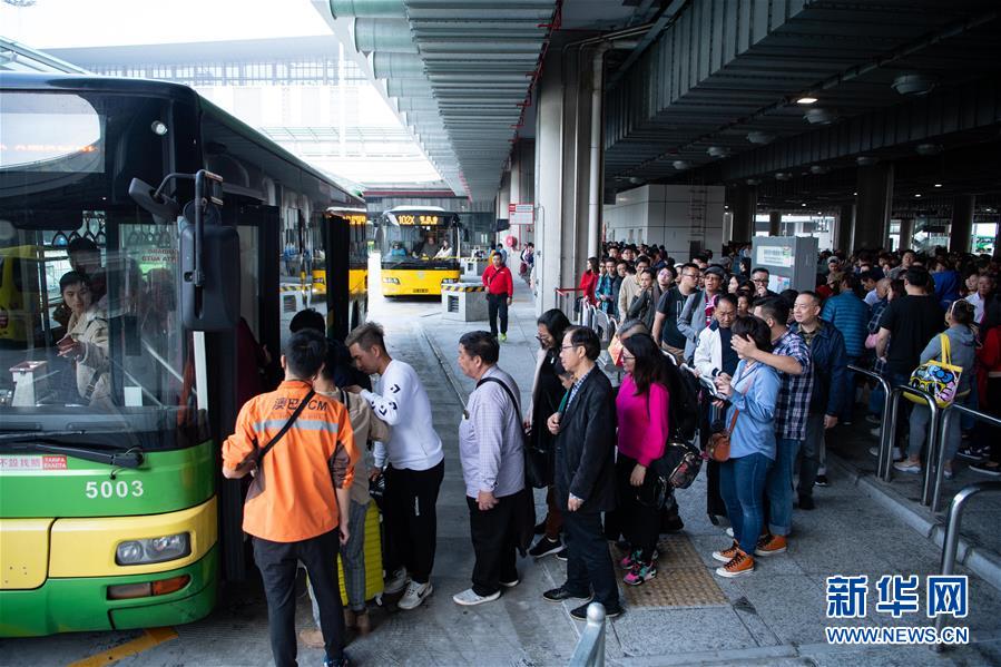 德方纳米：公司现有磷酸盐系正极材料产能37万吨/年，补锂增强剂产能5000吨/年